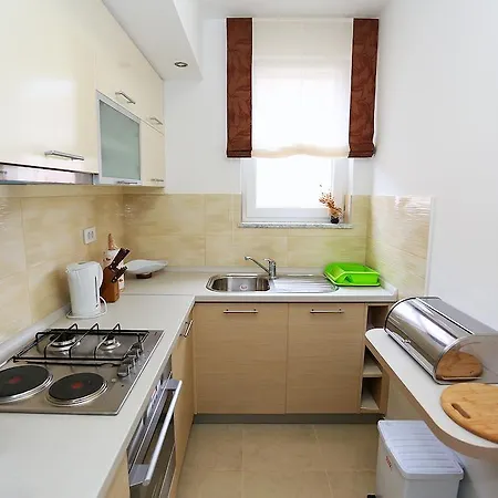 アパート Ivana - Iva