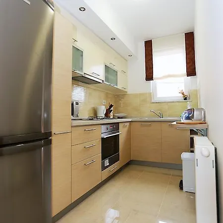 Ivana - Iva ザダル